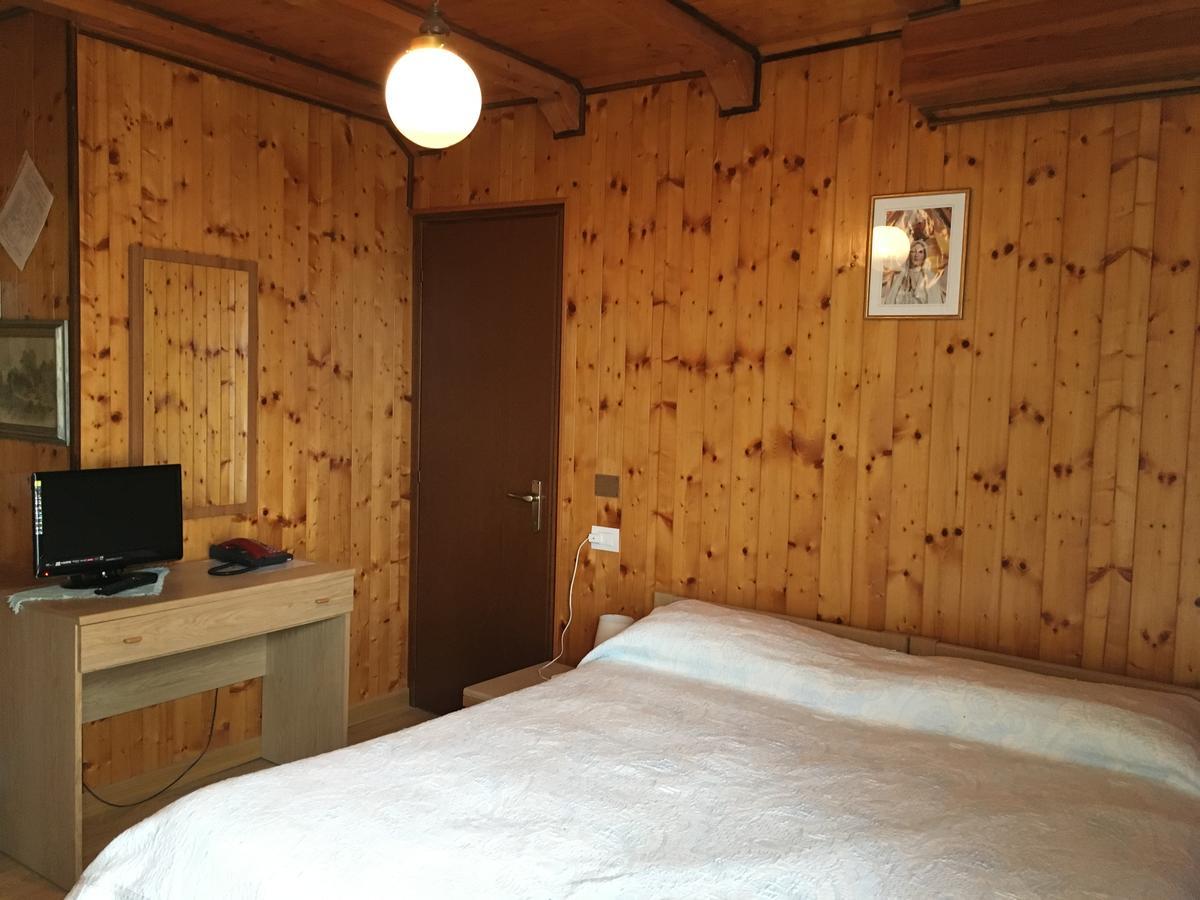 Craveggia Albergo La Perla מראה חיצוני תמונה